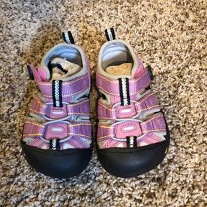 Keen toddler sandals brand new size 5